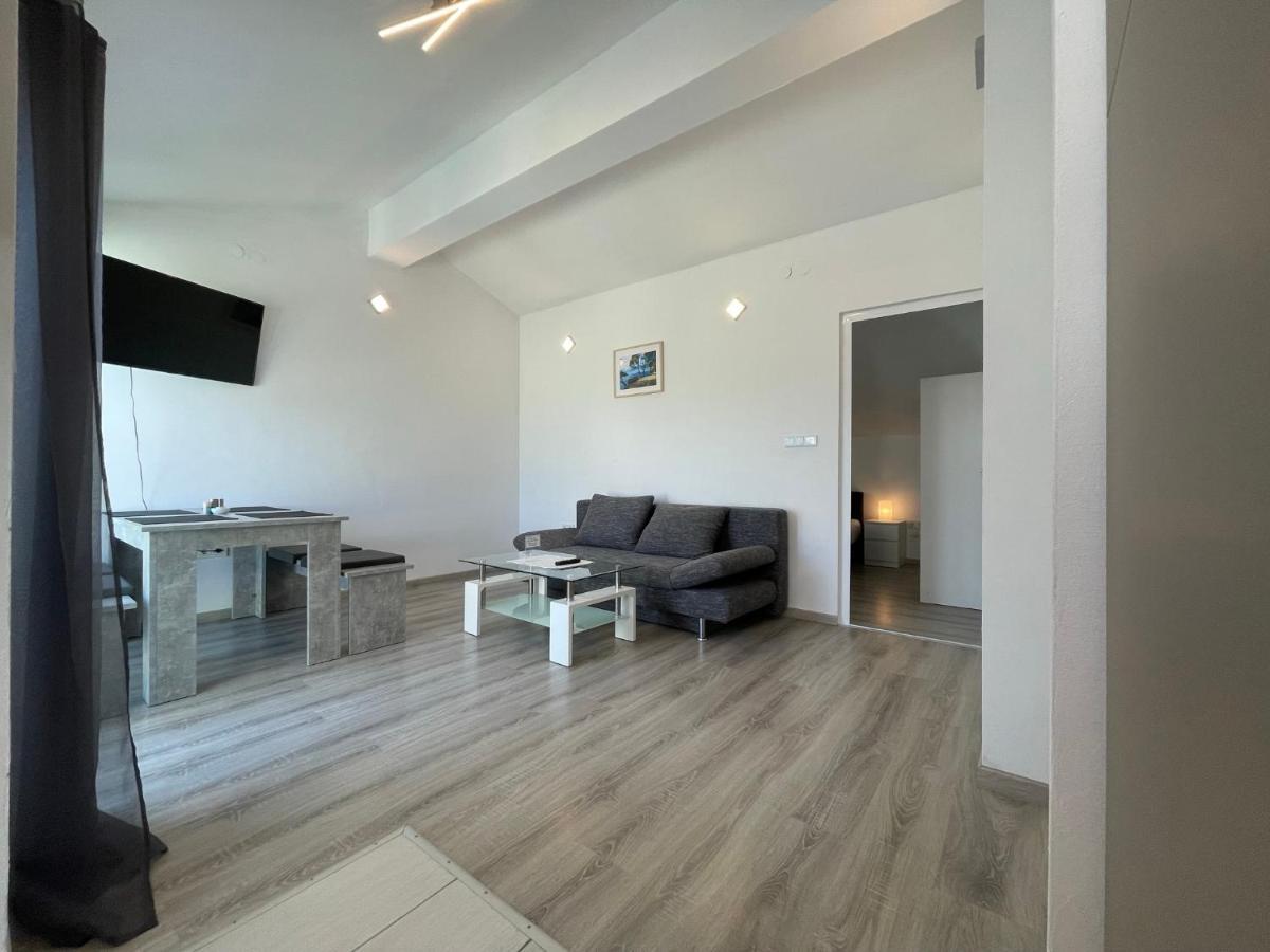 Apartments Villa M&M บาร์บินเย ภายนอก รูปภาพ