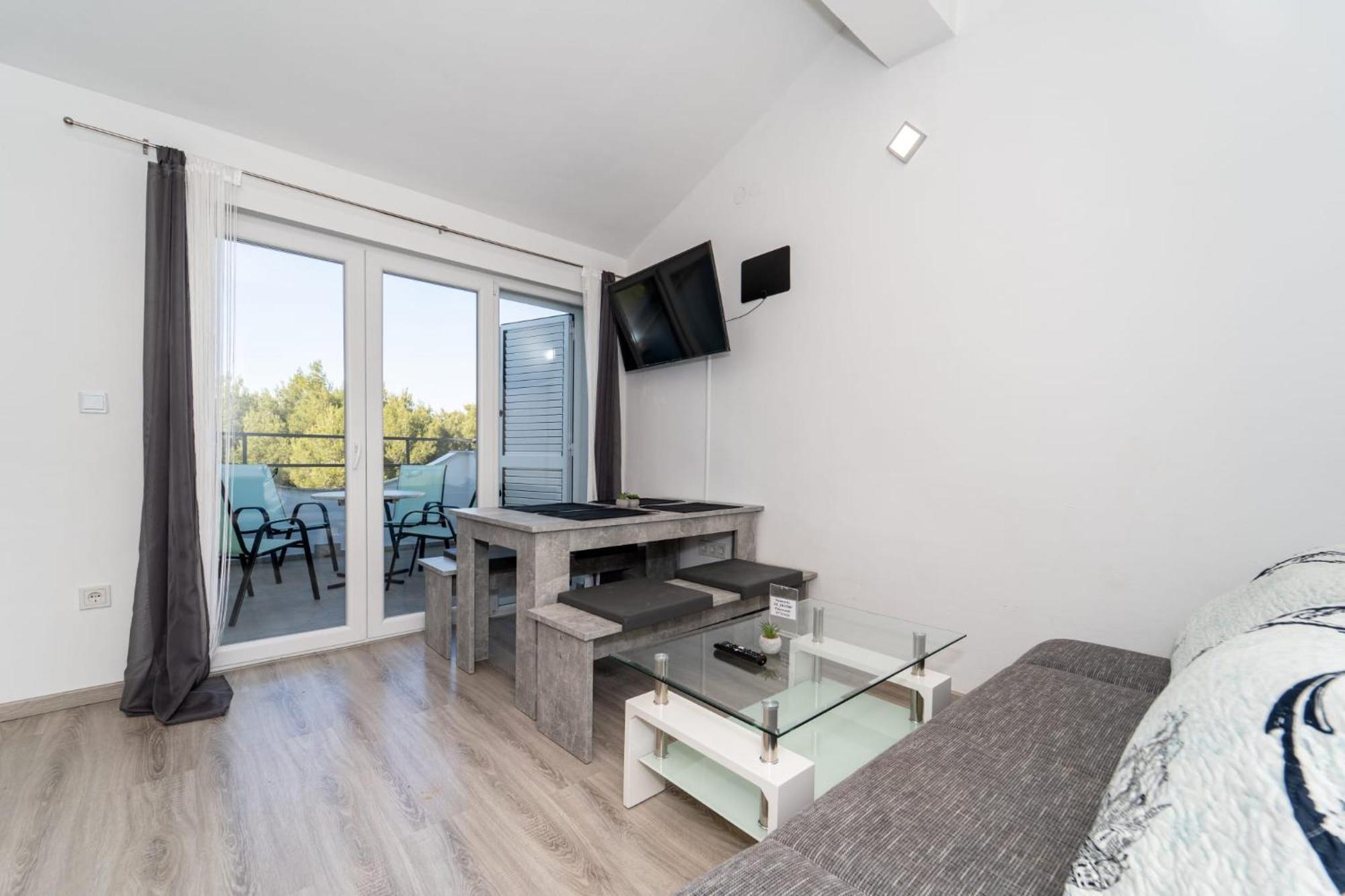 Apartments Villa M&M บาร์บินเย ภายนอก รูปภาพ